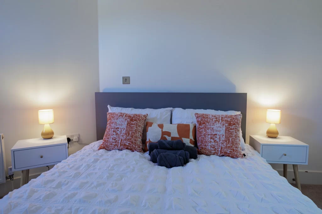 Tradesmen Stays and Properties in Kingston