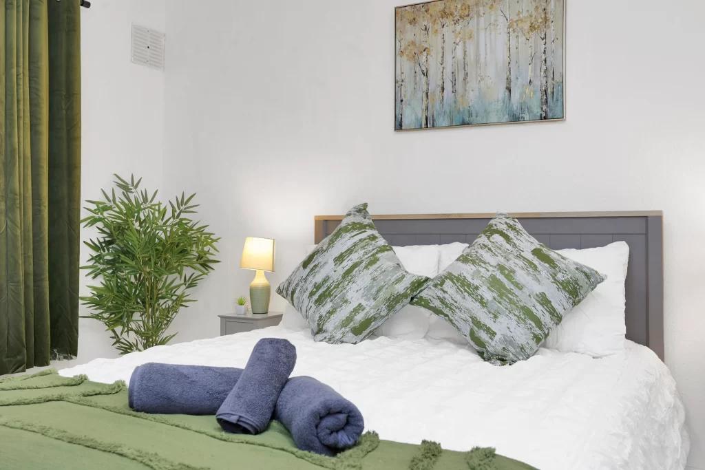 Fully Furnished Short Term Rental in Highbury