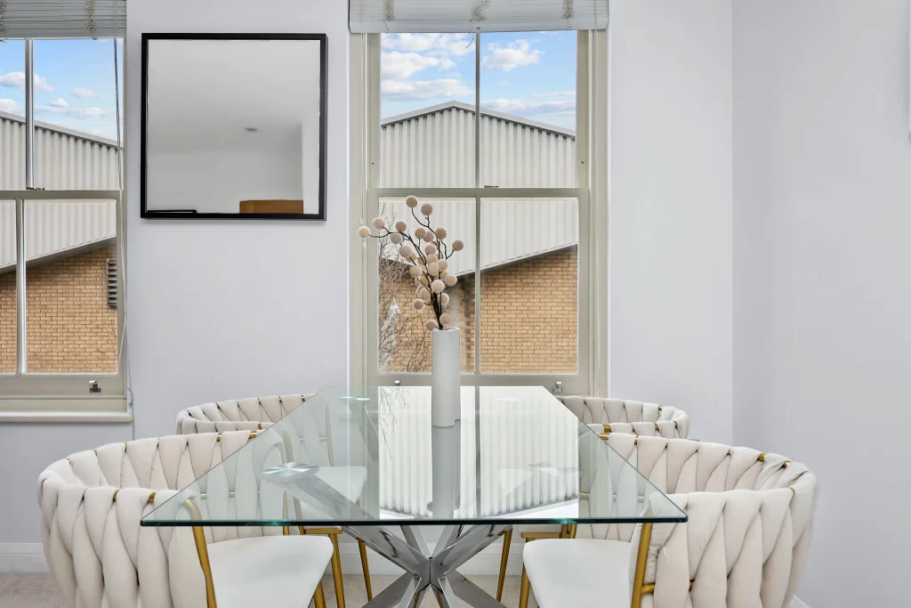 Fully Furnished Short Term Rental in Clapham