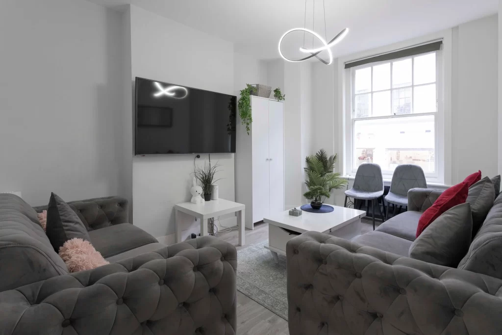 Tradesmen Stays and Properties in Brick Lane (Shoreditch)